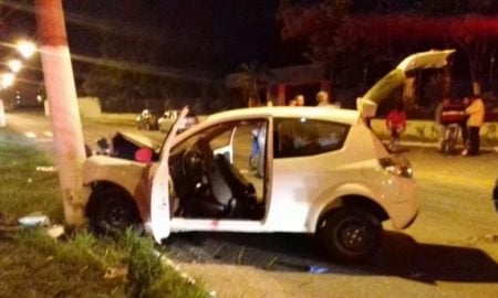 Motorista bêbado bate carro e deixa nove pessoas feridas em Guaratinguetá
