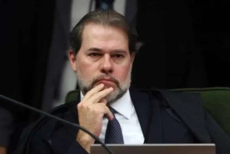 Toffoli diz que pode fixar retomada do julgamento sobre homofobia neste semestre