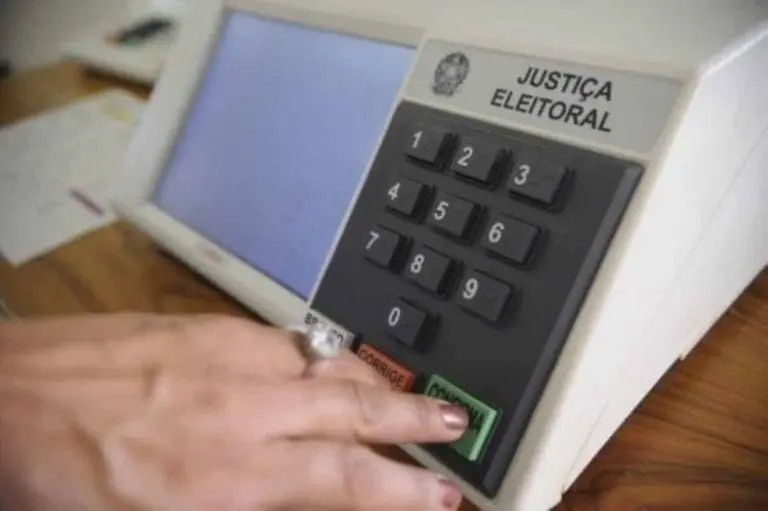 Joice Hasselmann afirma que seria hipocrisia negar intenção de concorrer à Prefeitura de SP