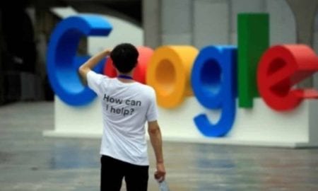 Logotipo do Google é visto durante Conferência Mundial de Inteligência Artificial, em Xangai. 17/09/2018. REUTERS/Aly Song.