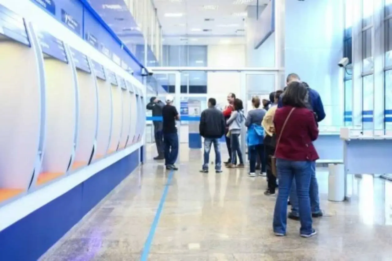 fila na caixa