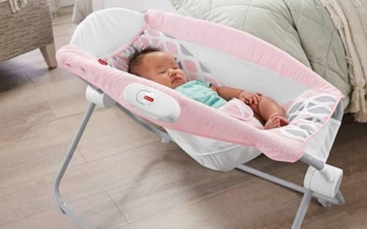 Fisher-Price recolherá cadeiras de balanço após morte de bebês