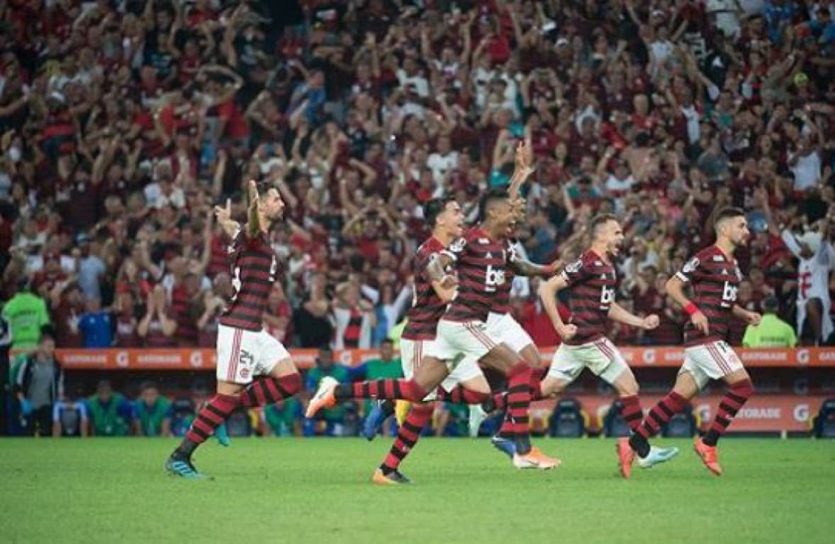 Arrascaeta faz valer 'lei do ex' contra Cruzeiro, e Flamengo se distancia no Campeonato Brasileiro