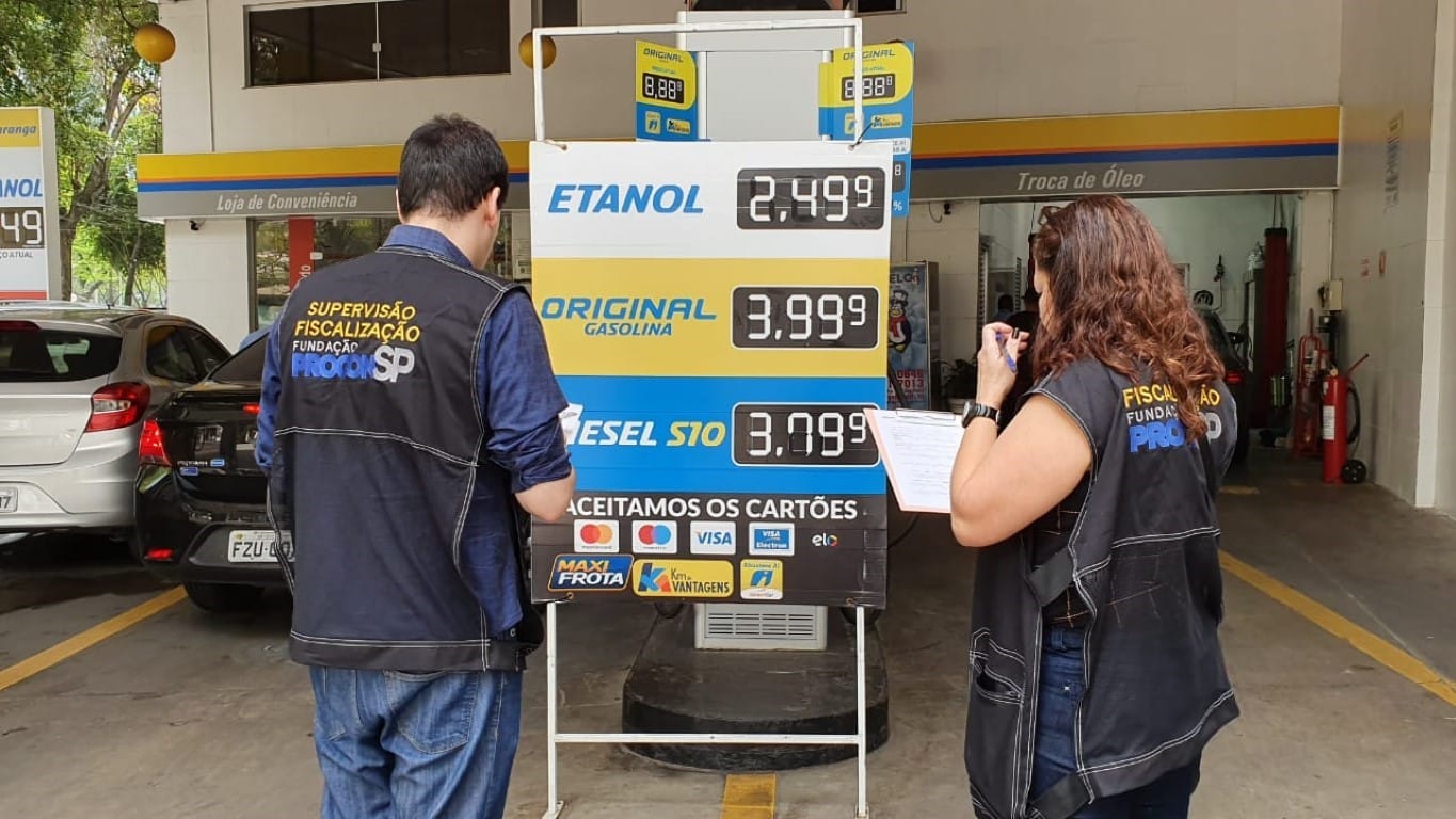 Fundação Procon-SP fiscaliza preços em postos de combustíveis no Estado