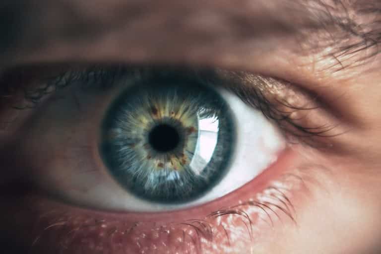 SUS tem novo tratamento para complicações do diabetes na visão