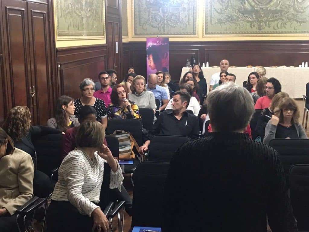 Secretaria da Educação sedia workshop com consultora do governo da Finlândia