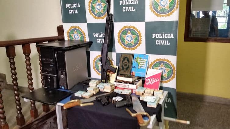 PF pede que Interpol ajude a deter suspeito de atacar Porta dos Fundos