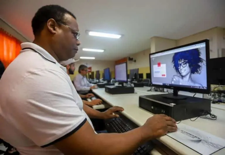 Univesp abre processo seletivo com 371 vagas para mediadores e supervisores presenciais