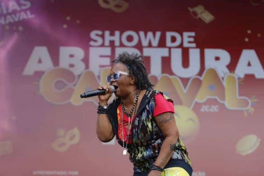 Bloco da Favorita dá a largada nos 50 dias de carnaval no Rio