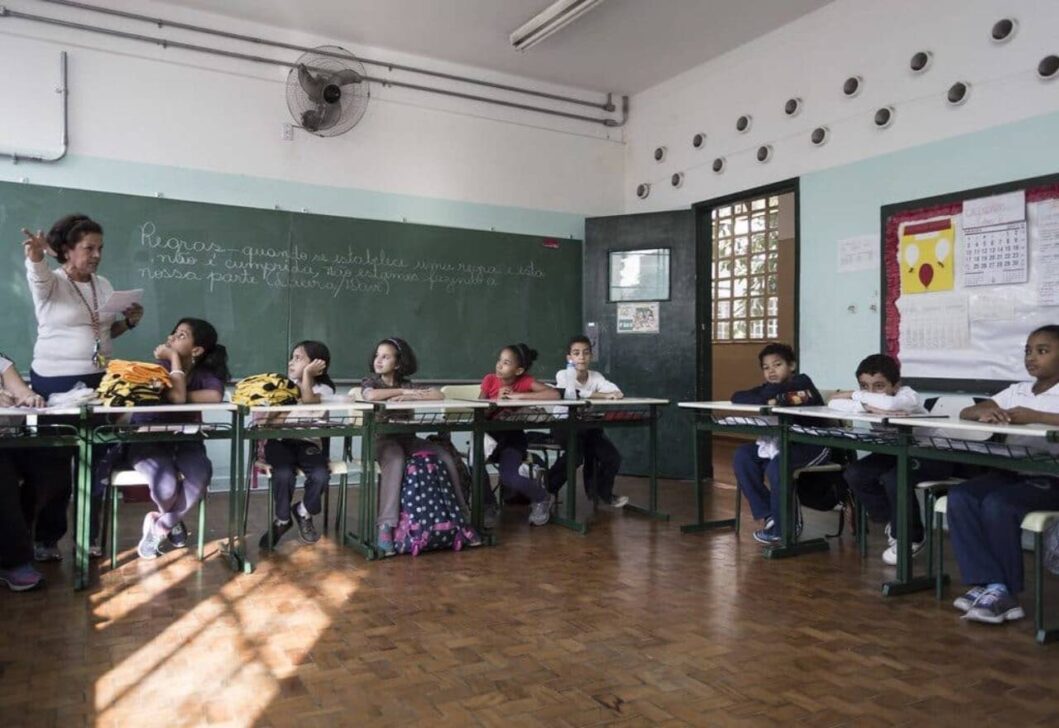 Educação qualifica supervisores e diretores de escola do ensino integral
