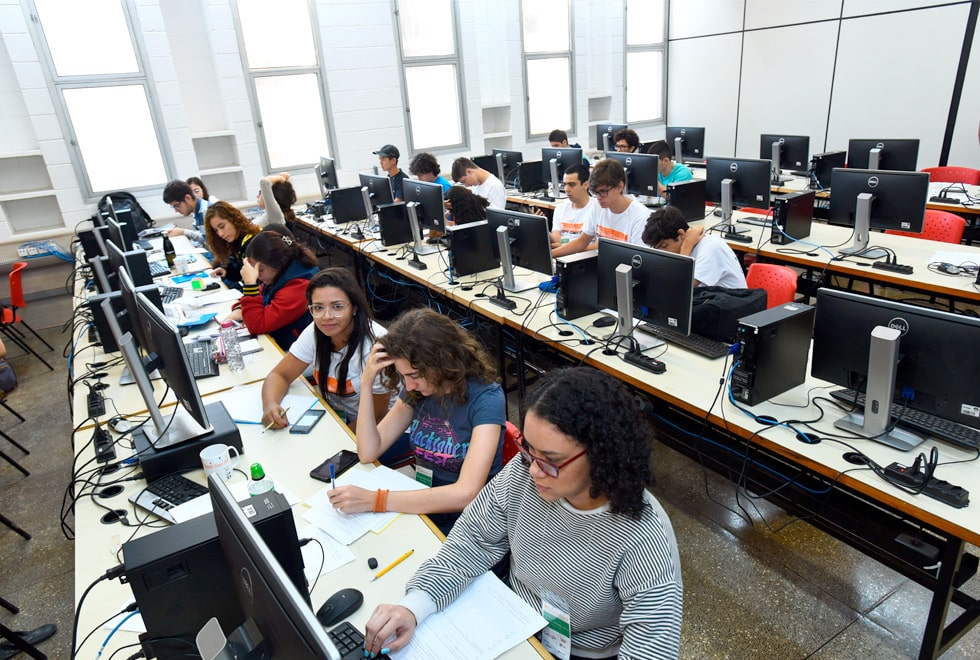 Unicamp: Escola de Verão da Maratona de Programação amplia participação feminina