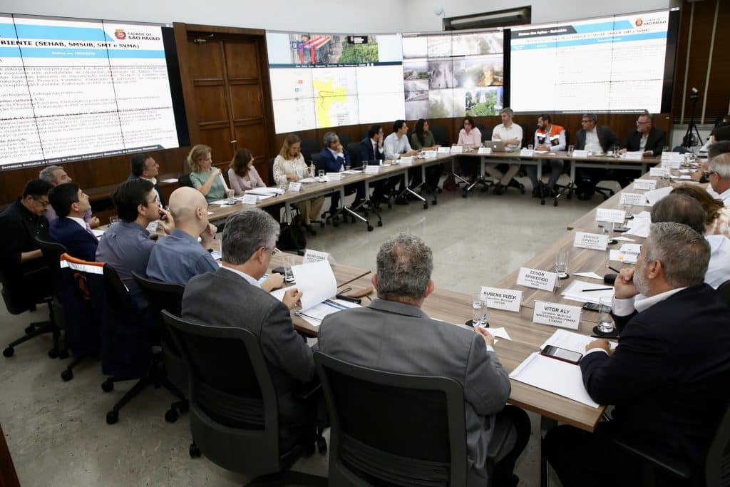 Governo de SP divulga balanço de serviços para atenuar efeitos de enchente