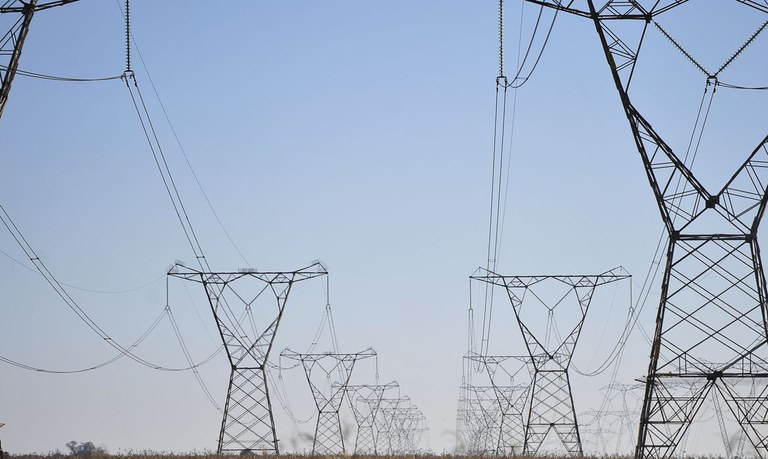 Bandeira tarifária de energia elétrica permanece verde para consumidores em abril