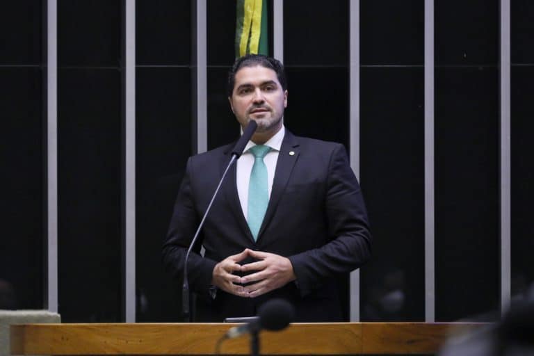Câmara aprova MP da Embratur e prevê ajuda a repatriação de brasileiros