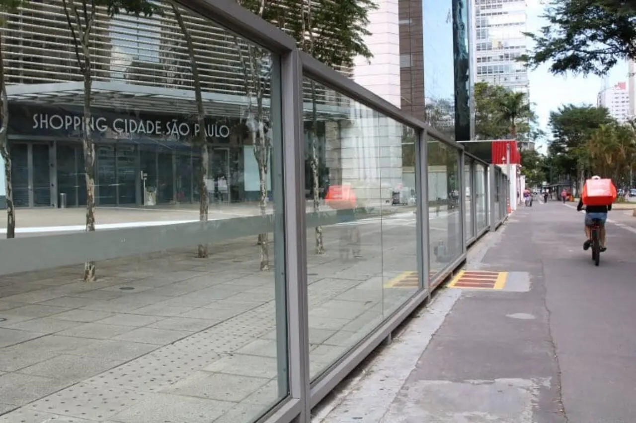 Projetos preveem compensações a entregadores e motoristas de aplicativos por exposição a coronavírus