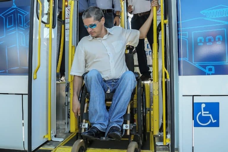 Frente parlamentar discute os desafios para a inclusão das pessoas com deficiência no Brasil