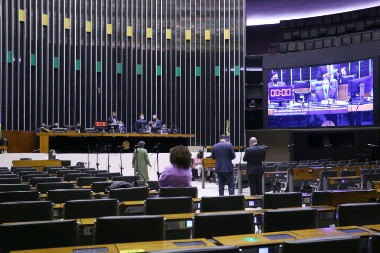 Aprovado texto-base de MP que recria Ministério das Comunicações