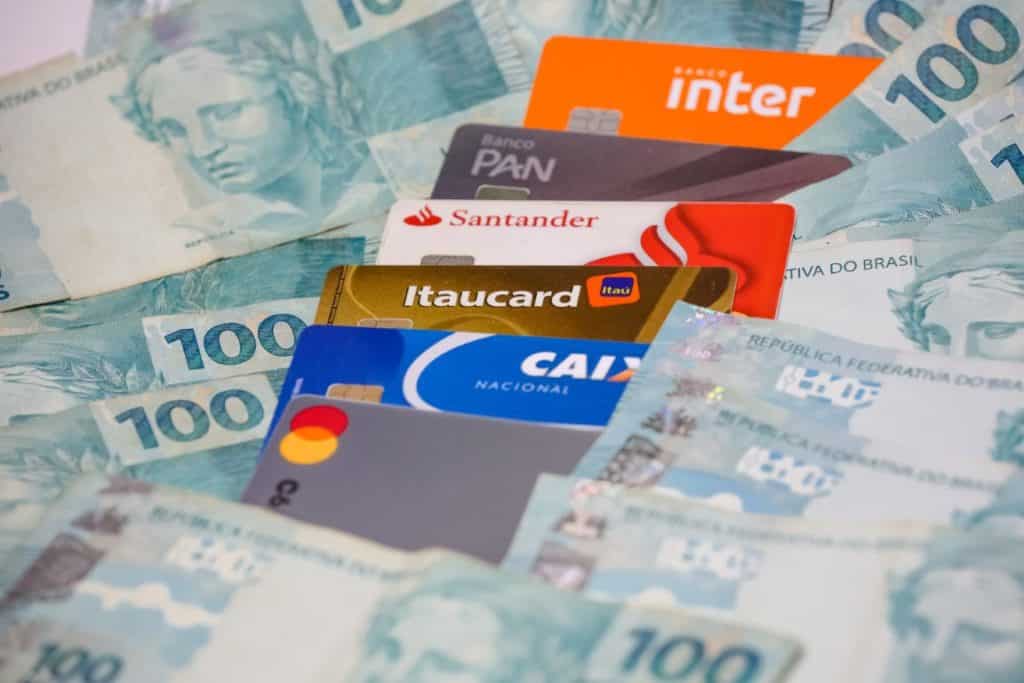 cartão banco dinheiro pix