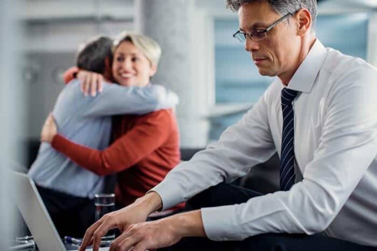 Escolha seu advogado especialista em INSS: 7 passos para evitar ciladas em 2025