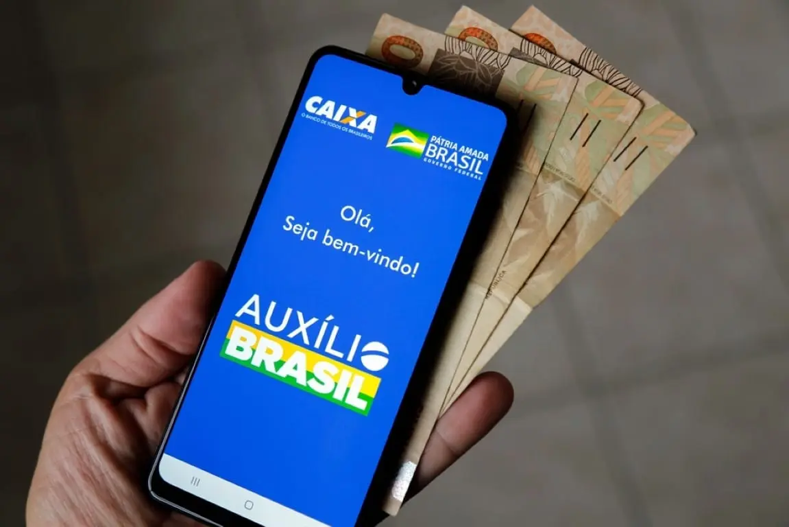 Auxílio Brasil é pago a beneficiários com NIS de final 5