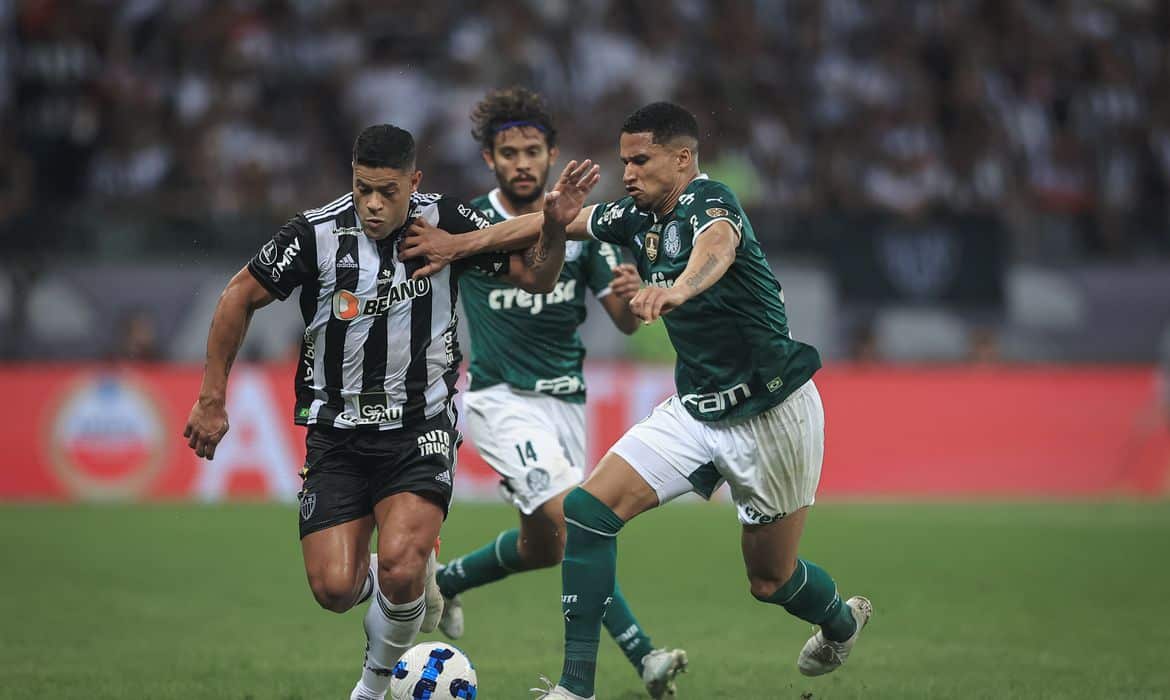 Palmeiras busca empate com o Atlético-MG e decide em casa vaga na semi da Libertadores