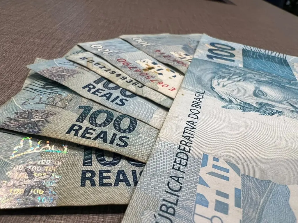 nota dinheiro benefícios inss fgts pis
