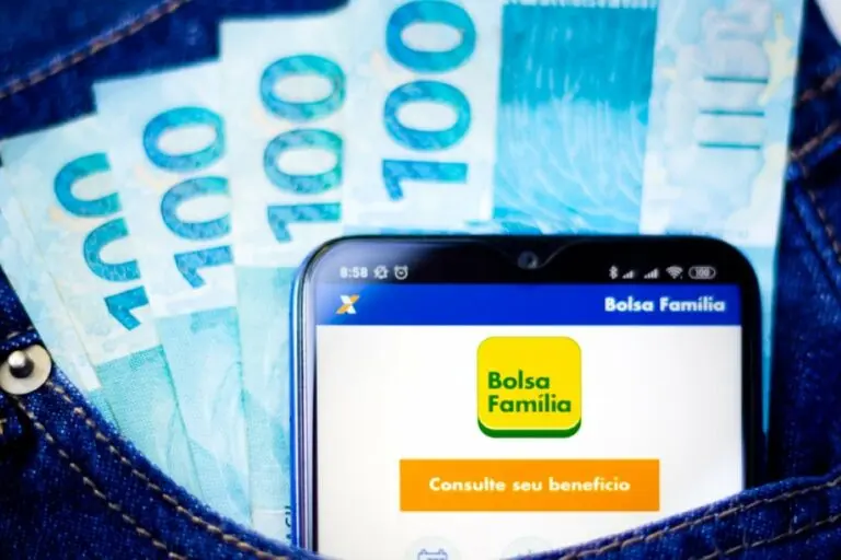dinheiro e programa Bolsa Familia