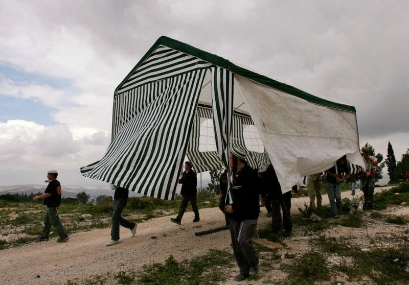 Governo israelense suspende proibição de retorno a assentamentos na Cisjordânia