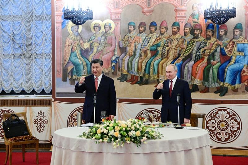 Putin e Xi prometem amizade, mas conversas não rendem avanços na Ucrânia