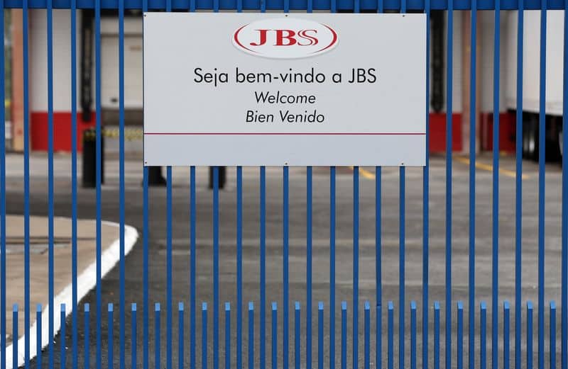 JBS será "seletiva" sobre recompras de ações e aquisições