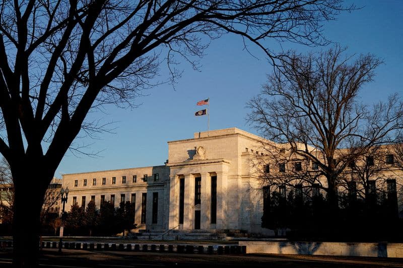 BofA e UBS cortam previsão para juros do Fed em meio a crise bancária