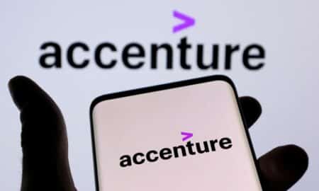Accenture corta empregos e reduz previsões por preocupações com gastos menores em TI