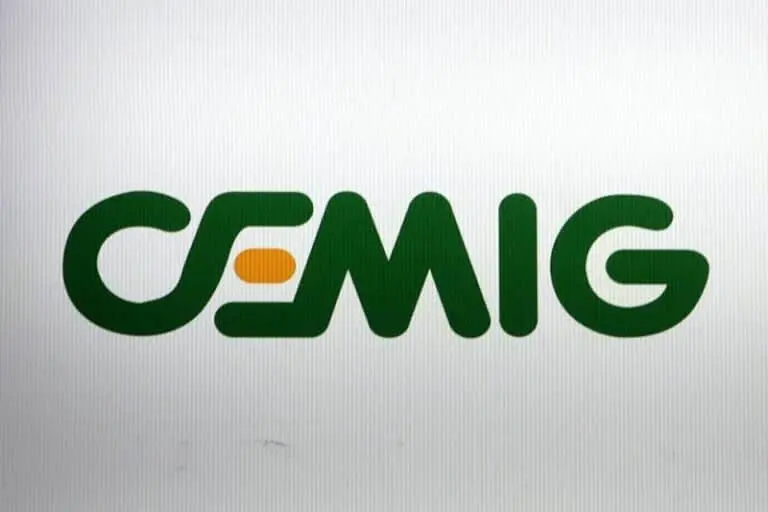 Cemig vai implantar 3 usinas solares flutuantes em reservatórios de hidrelétricas