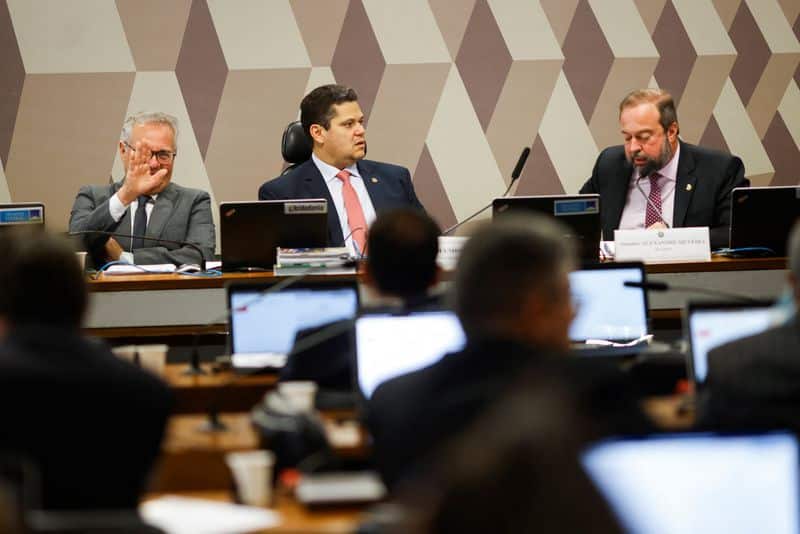 Projeto de Combustível do Futuro será encaminhado ao Congresso nos próximos dias, diz ministro