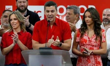 Apelos por mudanças testam máquina política do Partido Colorado no Paraguai
