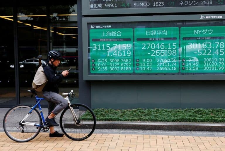 Ações da China fecham em alta com expansão da atividade industrial