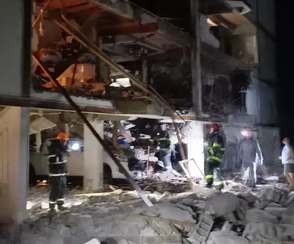 Fotos da Explosão em condomínio que deixou feridos em Campos do Jordão (SP)