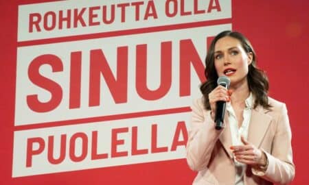 Centro-direita finlandesa negocia coalizão enquanto Sanna Marin avalia seu futuro