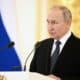 Putin repreende embaixadores dos EUA e da UE em cerimônia no Kremlin