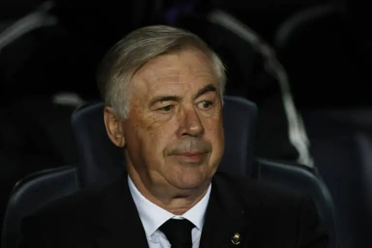 Ancelotti espera que Benzema, Modric e Kroos continuem no Real Madrid