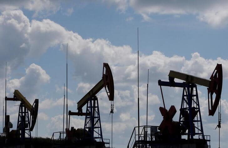 Preços do petróleo sobem 2% com dados de inflação dos EUA abaixo do esperado