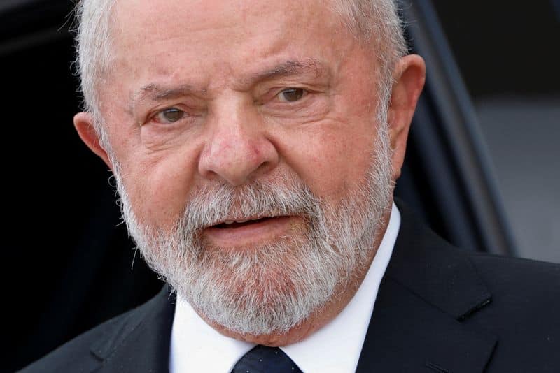 Em Xangai, Lula defende transações sem dólar no comércio global e no banco dos Brics