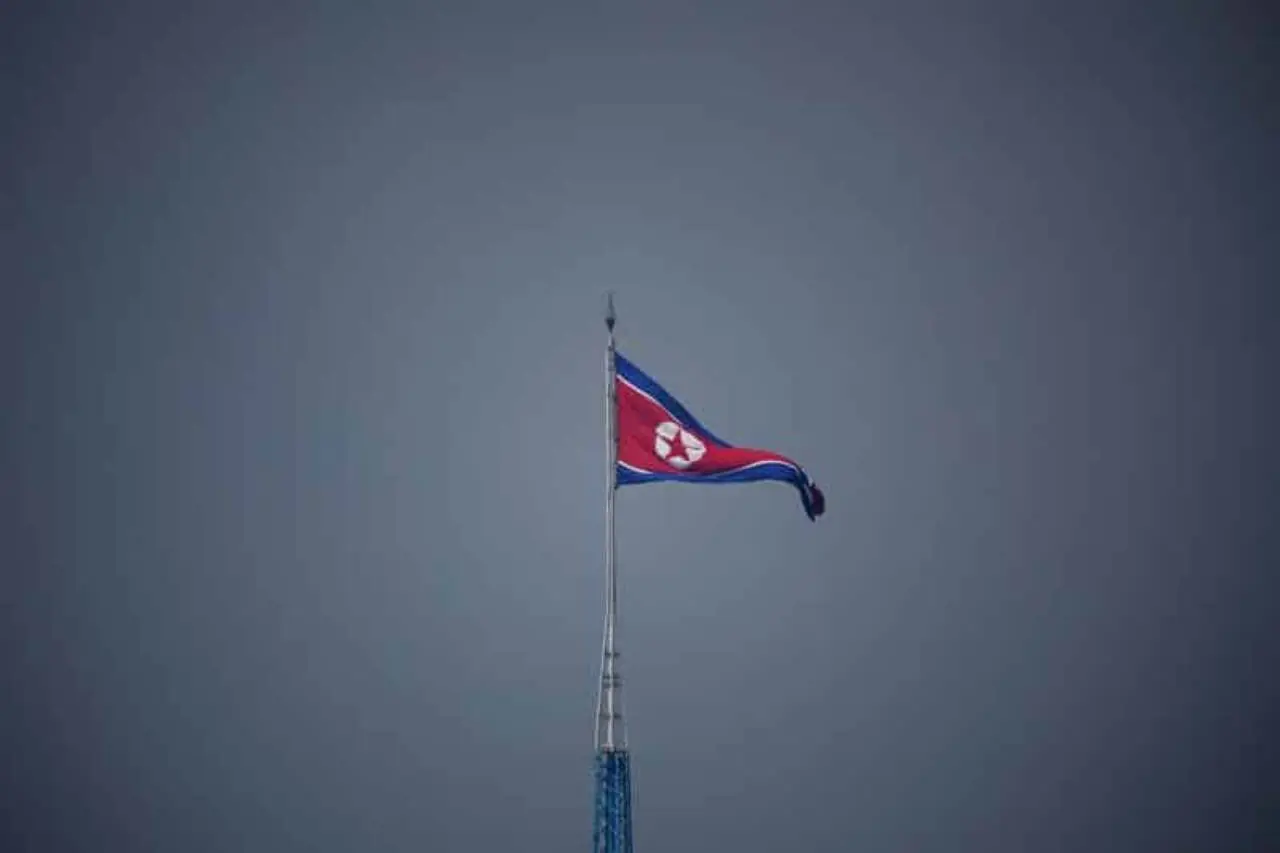 Coreia do Norte diz que testou novo ICBM de combustível sólido, alerta para horror "extremo"