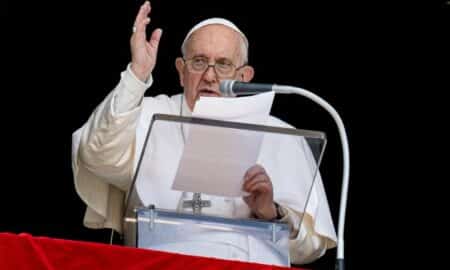 Papa Francisco classifica de infundadas "insinuações" contra João Paulo 2º