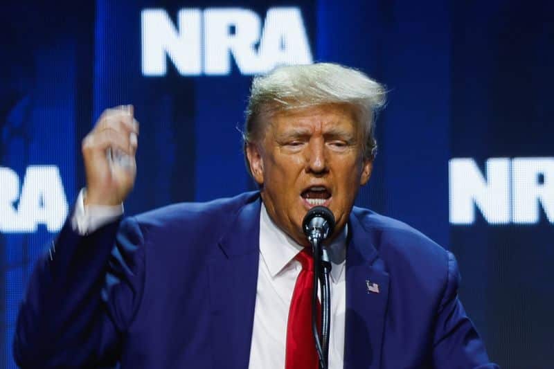 Campanha de Trump relata ter arrecadado 14,5 milhões de dólares no início de 2023