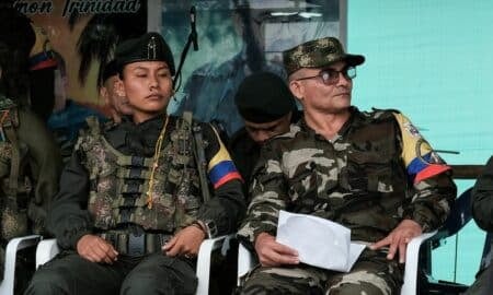 Grupo dissidente das Farc diz que iniciará negociações de paz com governo colombiano em maio