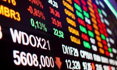 Ibovespa tem leve queda com nova previsão de envio de regra fiscal ao Congresso