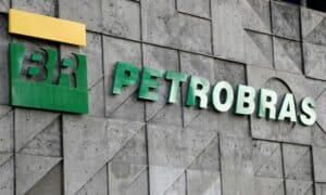 Conselho da Petrobras vê impedimentos para eleição de Efrain Cruz para colegiado