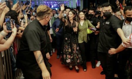 Na Malásia, vencedora do Oscar Michelle Yeoh promete cultivar talentos do cinema local