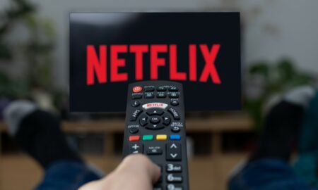 Netflix começa a cobrar pelo compartilhamento de senhas no Brasil: entenda como será